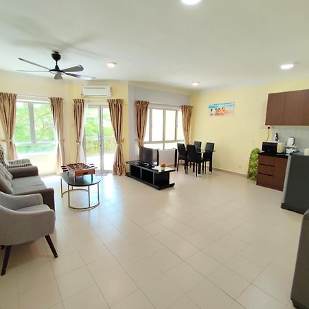 Jojo Homestay Tiara Residence Desaru Exterior photo